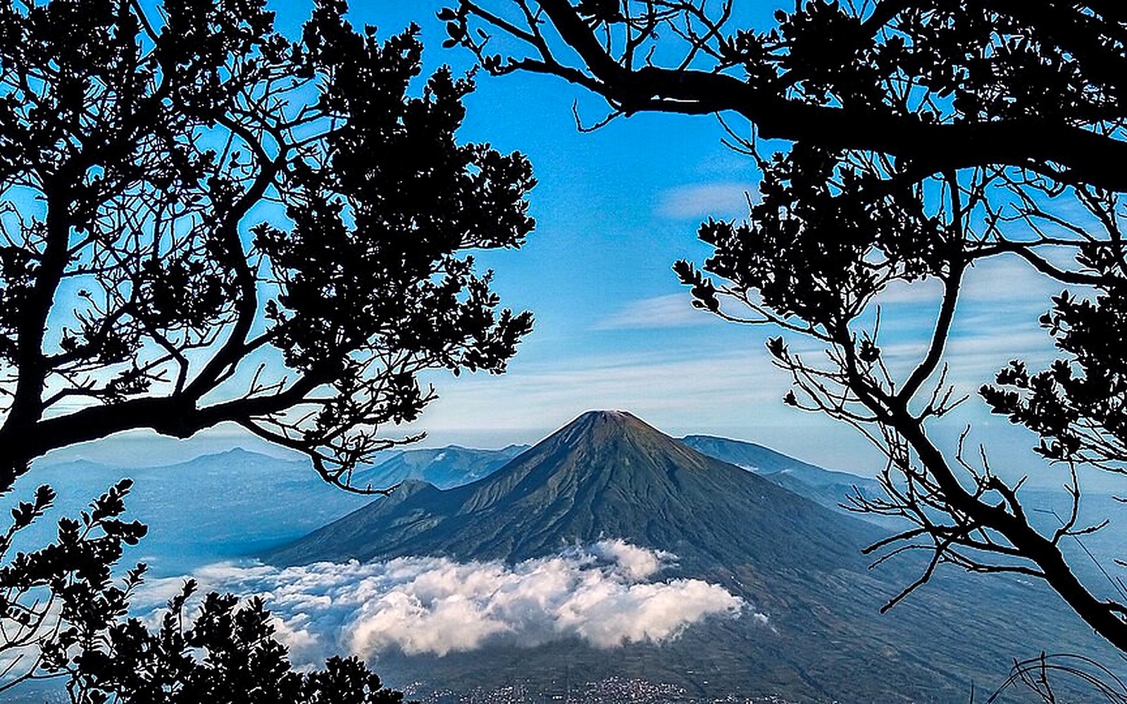 Gunung Sindoro